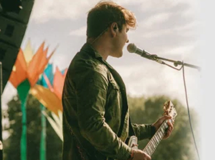 Tom Auton & the bottle breakers – How to build a fan base